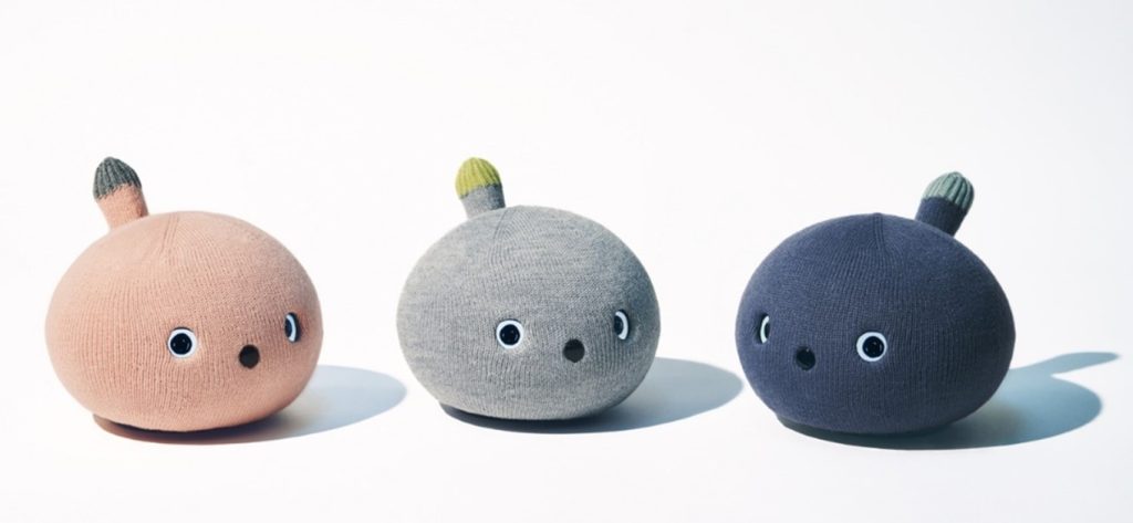 NICOBO(ニコボ)：思わず笑顔になるロボット