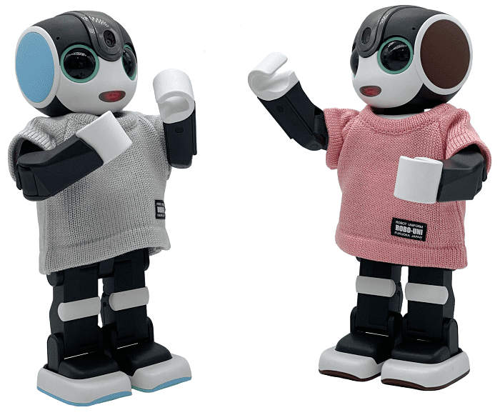 AIロボット　人気の『ロボホン』兄弟